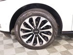 2022 Navigator Thumbnail 19