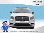 2019 Navigator Thumbnail 8