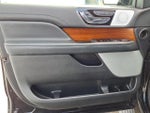2019 Navigator Thumbnail 15