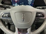 2019 Navigator Thumbnail 31