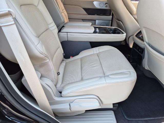2019 Lincoln Navigator - $25,851
