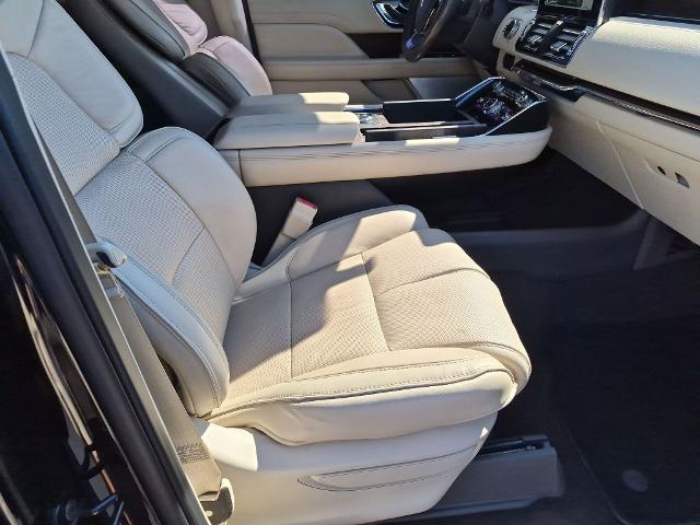 2019 Lincoln Navigator - $25,851