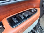 2021 Navigator Thumbnail 3