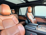 2021 Navigator Thumbnail 32
