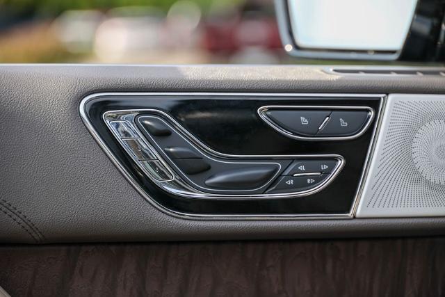 2022 Lincoln Navigator - $57,403