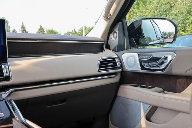 2022 Lincoln Navigator - $57,403