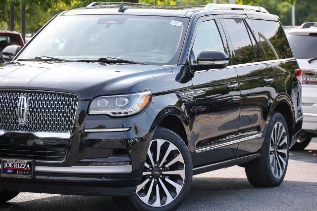 2022 Lincoln Navigator - $57,403