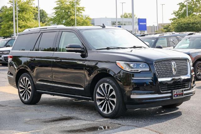 2022 Lincoln Navigator - $57,403