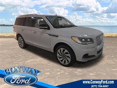 Photo of a 2022 Lincoln Navigator 4X4 Reserve 4DR SUV for sale