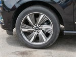 2019 Navigator Thumbnail 9