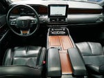 2019 Navigator Thumbnail 14