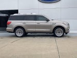 2019 Navigator Thumbnail 3