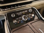 2019 Navigator Thumbnail 8