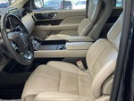 2021 Navigator Thumbnail 8