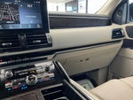 2021 Navigator Thumbnail 21