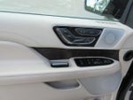 2021 Navigator Thumbnail 16