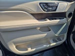 2021 Navigator Thumbnail 8