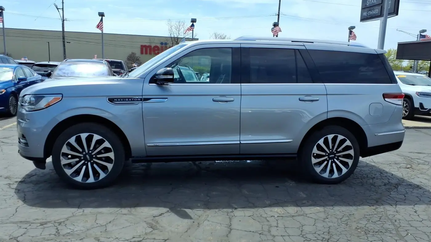 2022 Lincoln Navigator Reserve