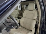 2021 Navigator Thumbnail 11
