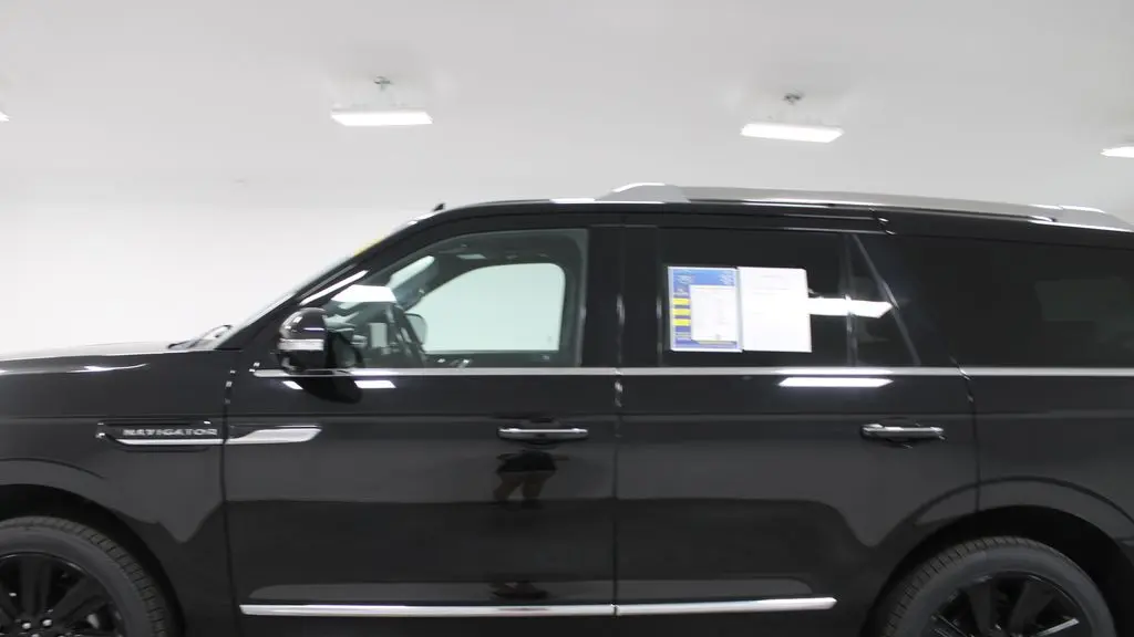 2022 Lincoln Navigator Reserve