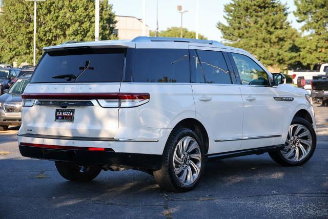 2022 Lincoln Navigator - $43,103