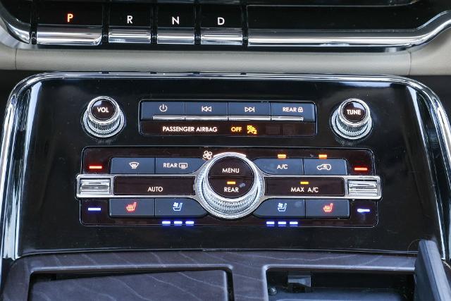 2022 Lincoln Navigator - $43,103