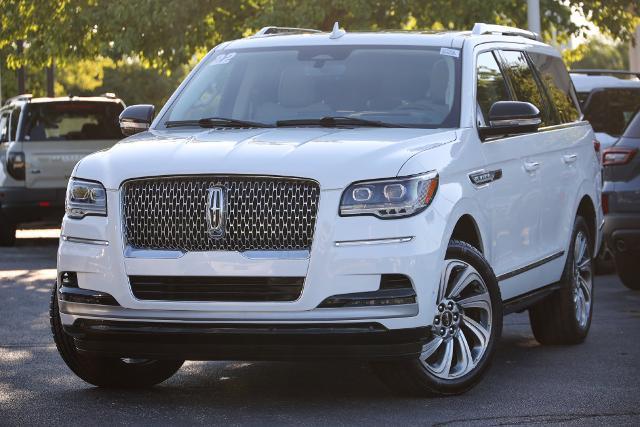 2022 Lincoln Navigator - $43,103