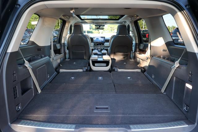 2022 Lincoln Navigator - $43,103