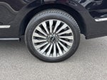 2019 Navigator Thumbnail 9
