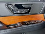 2019 Navigator Thumbnail 21