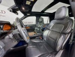 2019 Navigator Thumbnail 25