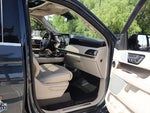 2021 Navigator Thumbnail 31