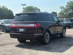2018 Navigator Thumbnail 3