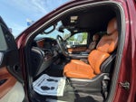 2018 Navigator Thumbnail 11