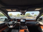 2018 Navigator Thumbnail 13