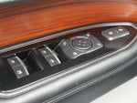 2019 Navigator Thumbnail 24