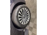 2019 Navigator Thumbnail 7