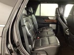 2019 Navigator Thumbnail 10