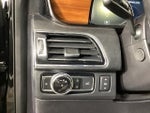 2019 Navigator Thumbnail 24