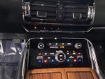 2019 Navigator Thumbnail 26