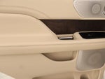 2020 Navigator Thumbnail 19