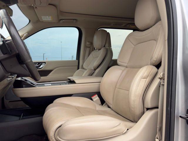 2020 Lincoln Navigator - $25,923