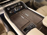 2020 Navigator Thumbnail 9