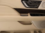 2020 Navigator Thumbnail 18