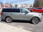 2019 Navigator Thumbnail 8