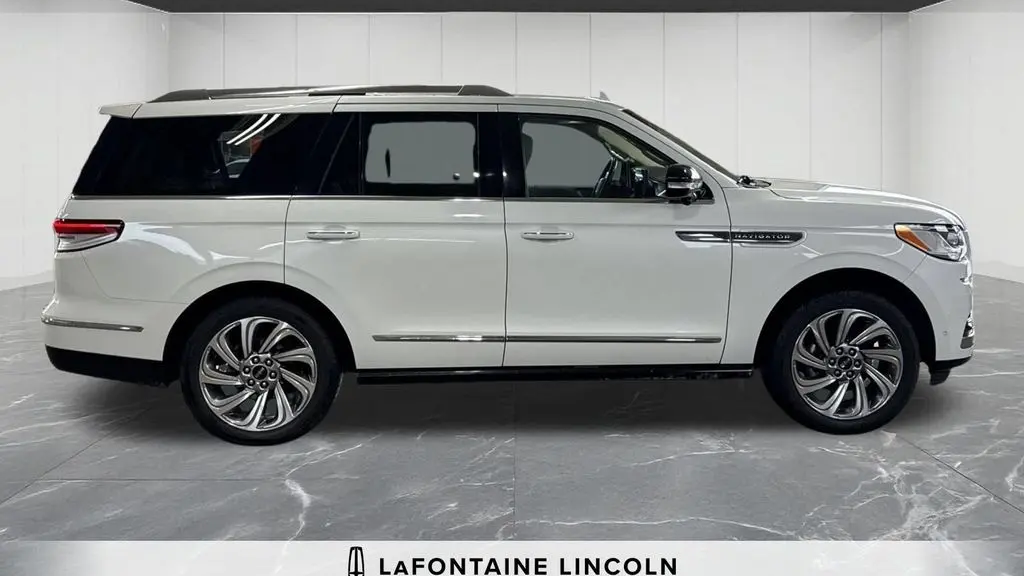 2022 Lincoln Navigator Reserve