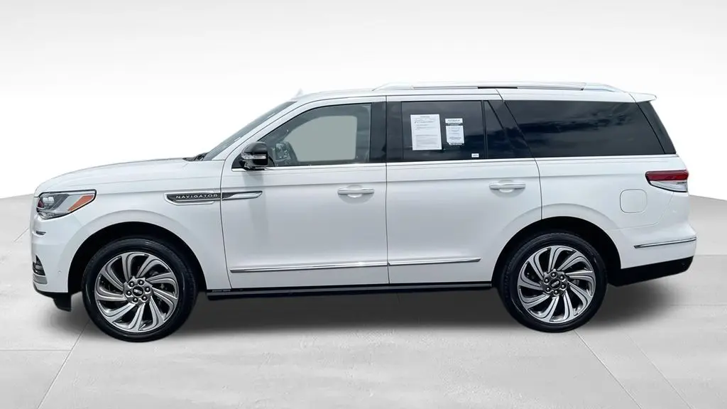2022 Lincoln Navigator Reserve