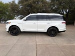 2022 Navigator Thumbnail 3