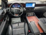 2022 Navigator Thumbnail 15