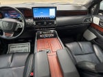 2022 Navigator Thumbnail 16